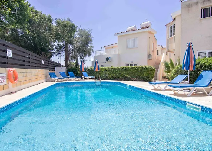 Phaedrus Living Nerina Urban Apartamento