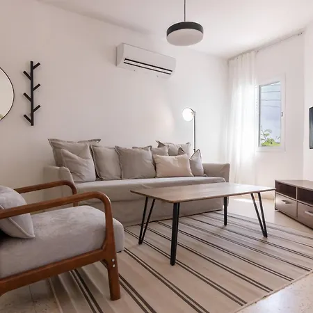 Phaedrus Living: Nerina Modern Flat Apartment *